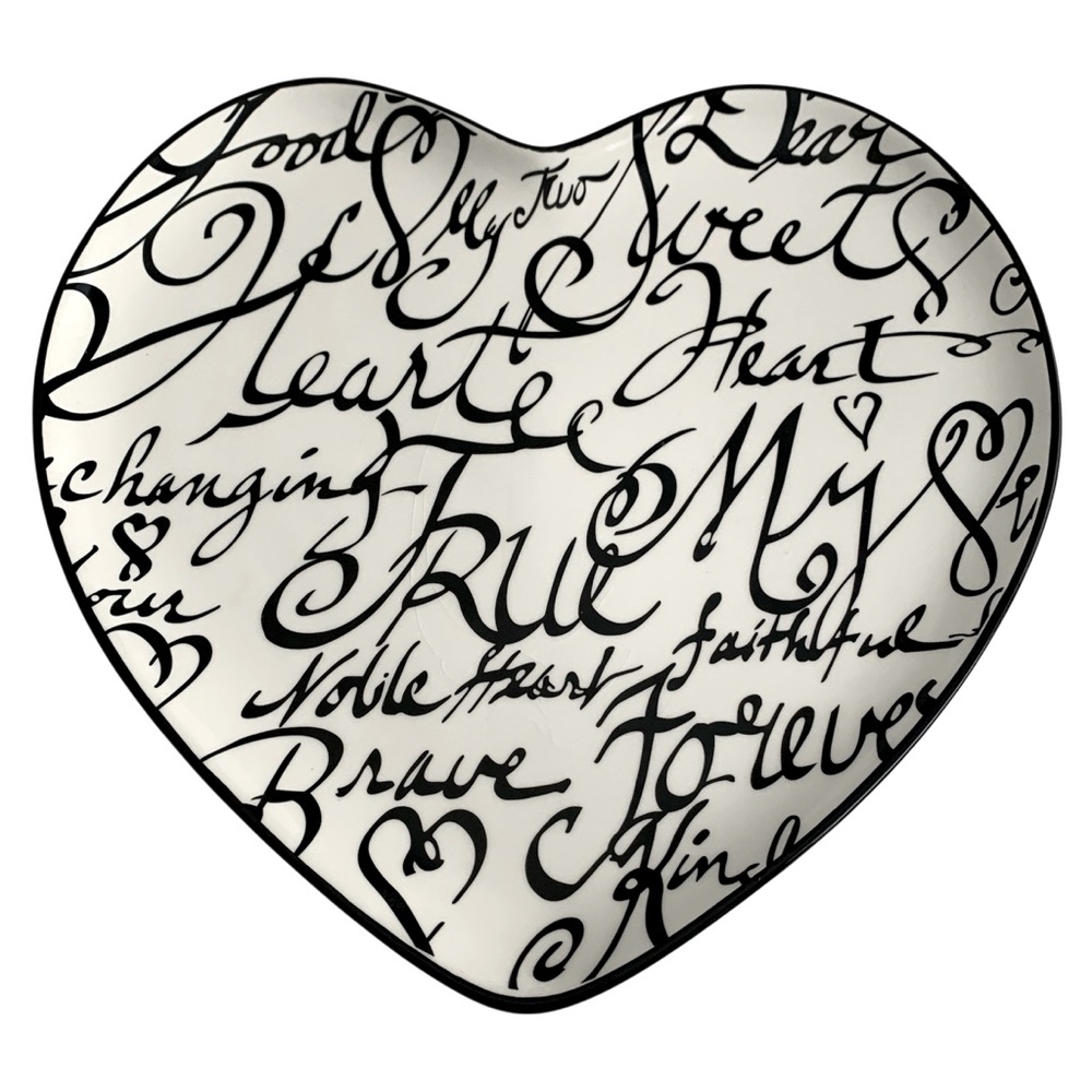 KATE WILLIAMS Heart-Shaped Script Love Plate in Black and White